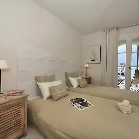 Port Rive Gauche Aparthotel